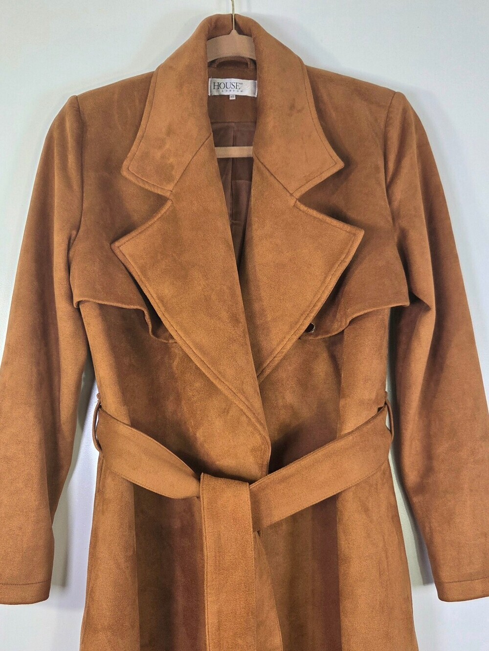 HOUSE OF CB LONDON FAUX SUEDE BELTED TRENCH COAT. - Picture 3 of 6